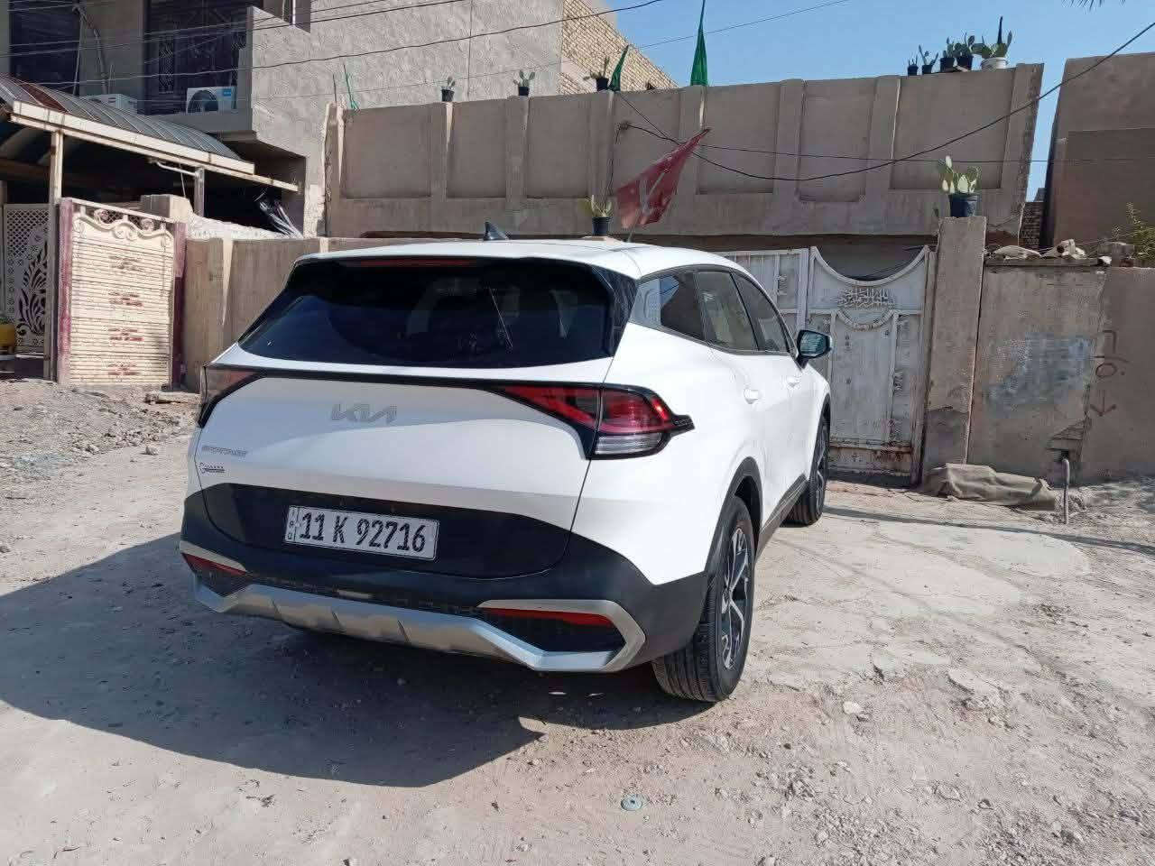 سلام عليكم سبورتج مديل 2023 فول عدا الفتحا شاشا الكبيرا  مكينه 2500  ماشيه 79 الف كير مكينه كفاله   بدون اي دواخل او ايرباك الحادث مرفق بل صور  للستفسار  ***********  او خاص
