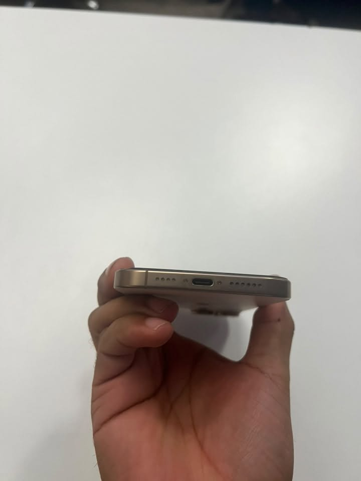 16pro max 256 سعره 1350 ***********/
***********
