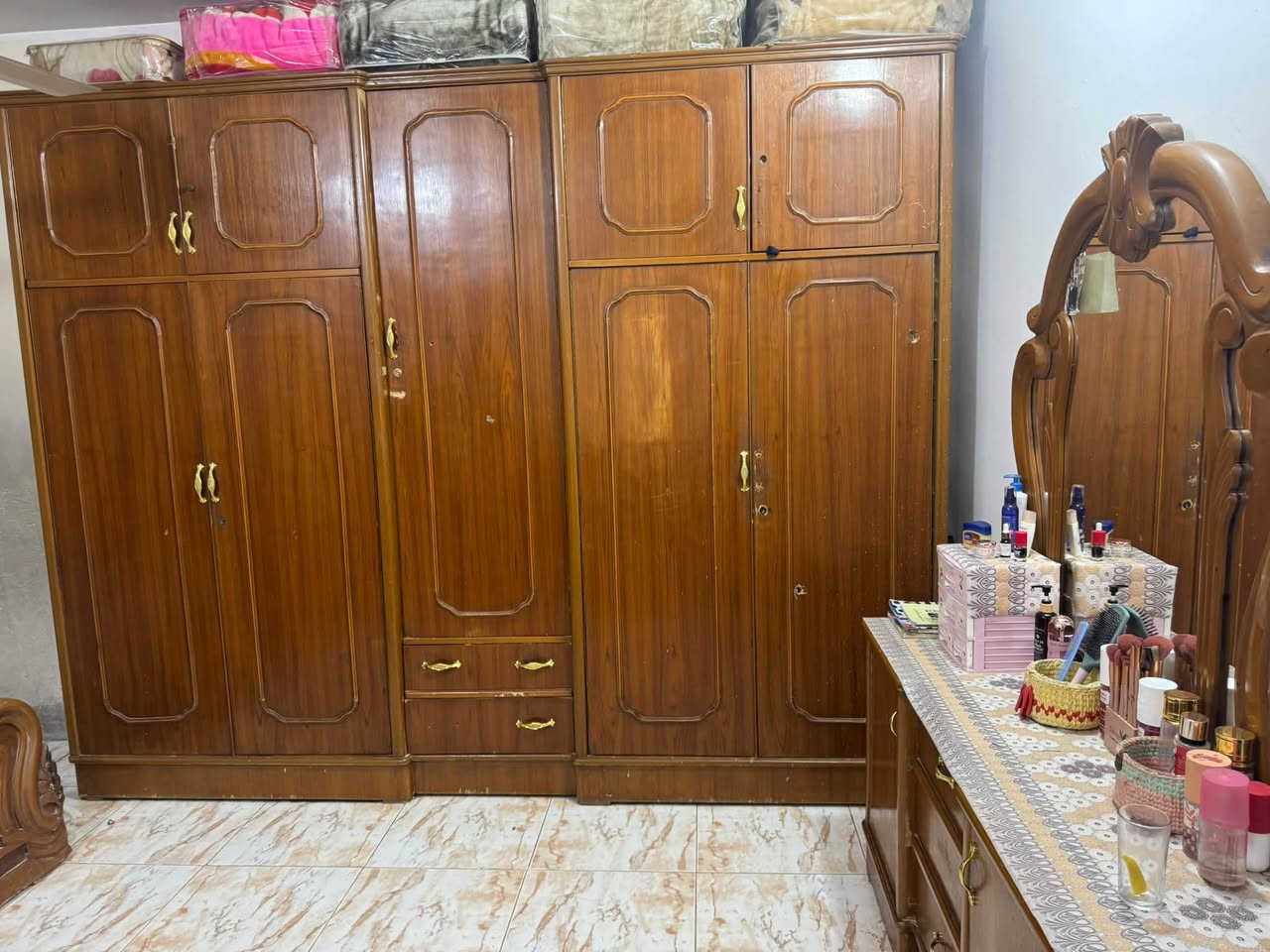 غرفه نوم كامله صاج للبيع 300 الف   ***********
