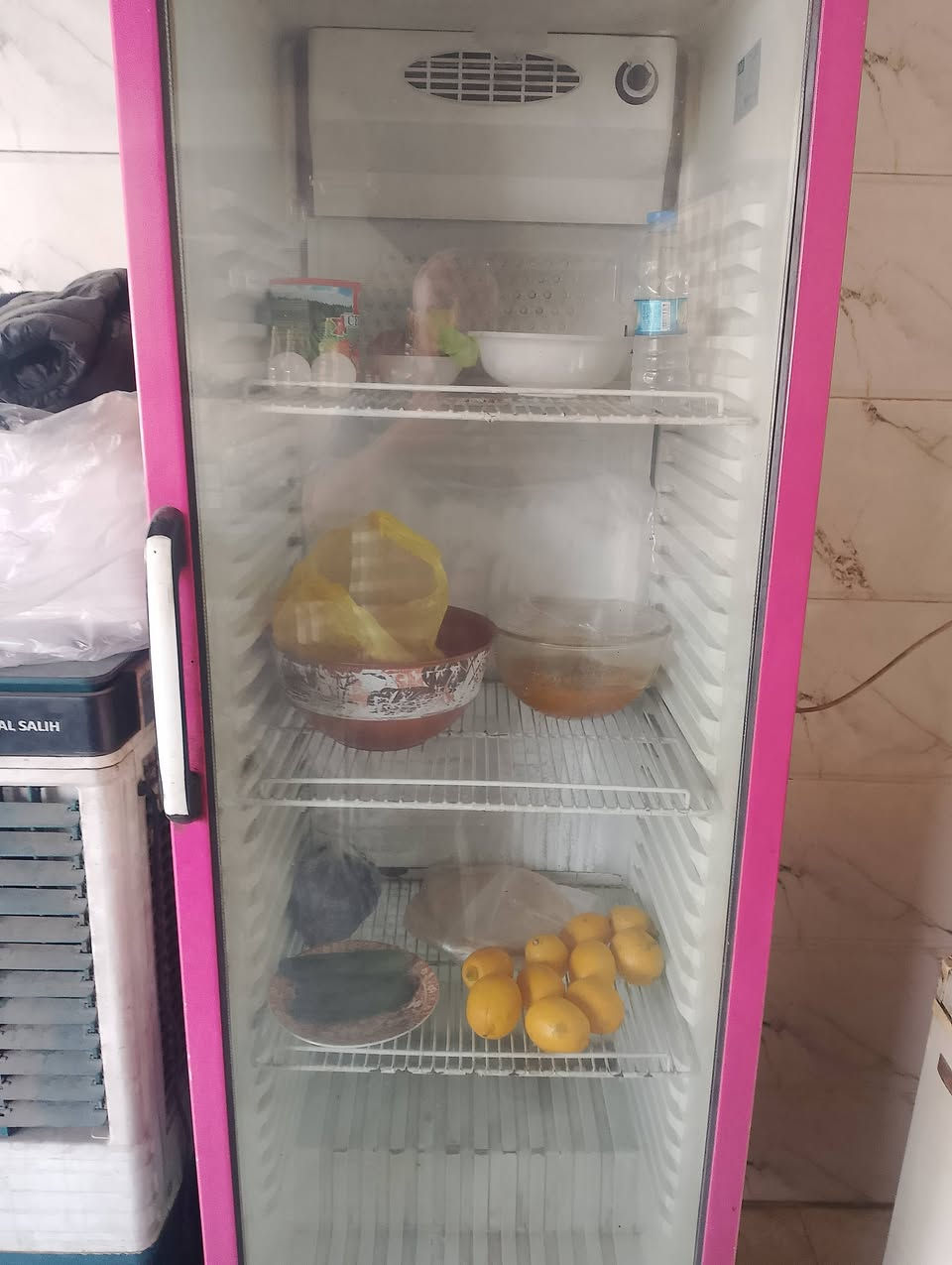 ثلاجة • أجهزة منزلية