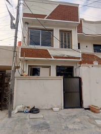 يتوفر لدينا مشتمل للبيع للبيع المساحه 80 متر ثلاثه غرف نوم مطبخ صاله خ...