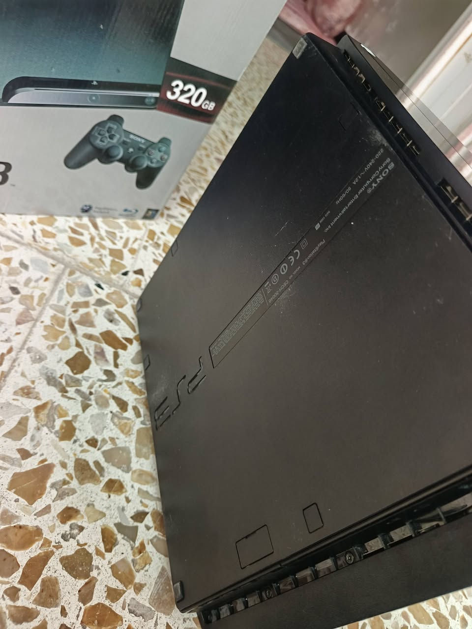 بلي ستيشن ٣ • ٥٠٠ جيجا • ٢ جوستك اصلي