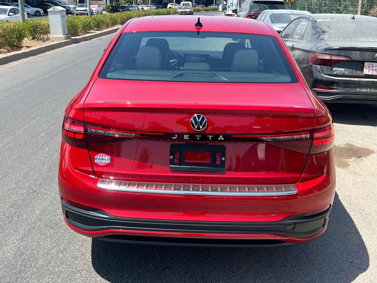 🚗 Volkswagen Jetta 2025
✅ شاشة لمس

✅ كاميرا خلفية

✅ Apple CarPlay & Android Auto
✅ دخول ذكي (Smart Key)
✅ مثبت سرعة
✅ تحكم بالمقود (ستيرن كنترول)
✅ بلوتوث + USB
✅ نظام مراقبة ضغط الإطارات (TPMS)
✅ حساسات إنارة
✅ حساسات مطر
✅ مكيف أوتوماتيك
✅ جنوط ألمنيوم
✅ فرامل ABS
✅ نظام الثبات الإلكتروني (ESC)
✅ وسائد هوائية كاملة (Airbags سليمة)
✅ اقتصاد ممتاز باستهلاك الوقود
📌 الموديل: 2025
📌 الممشى: 1,000 فقط
📌 بدون صبغ
📌 Airbags سليمة
📌 صور السونار مرفقة
💰 السعر: 135 (بيه مجال)

📞 ***********☎️***********
