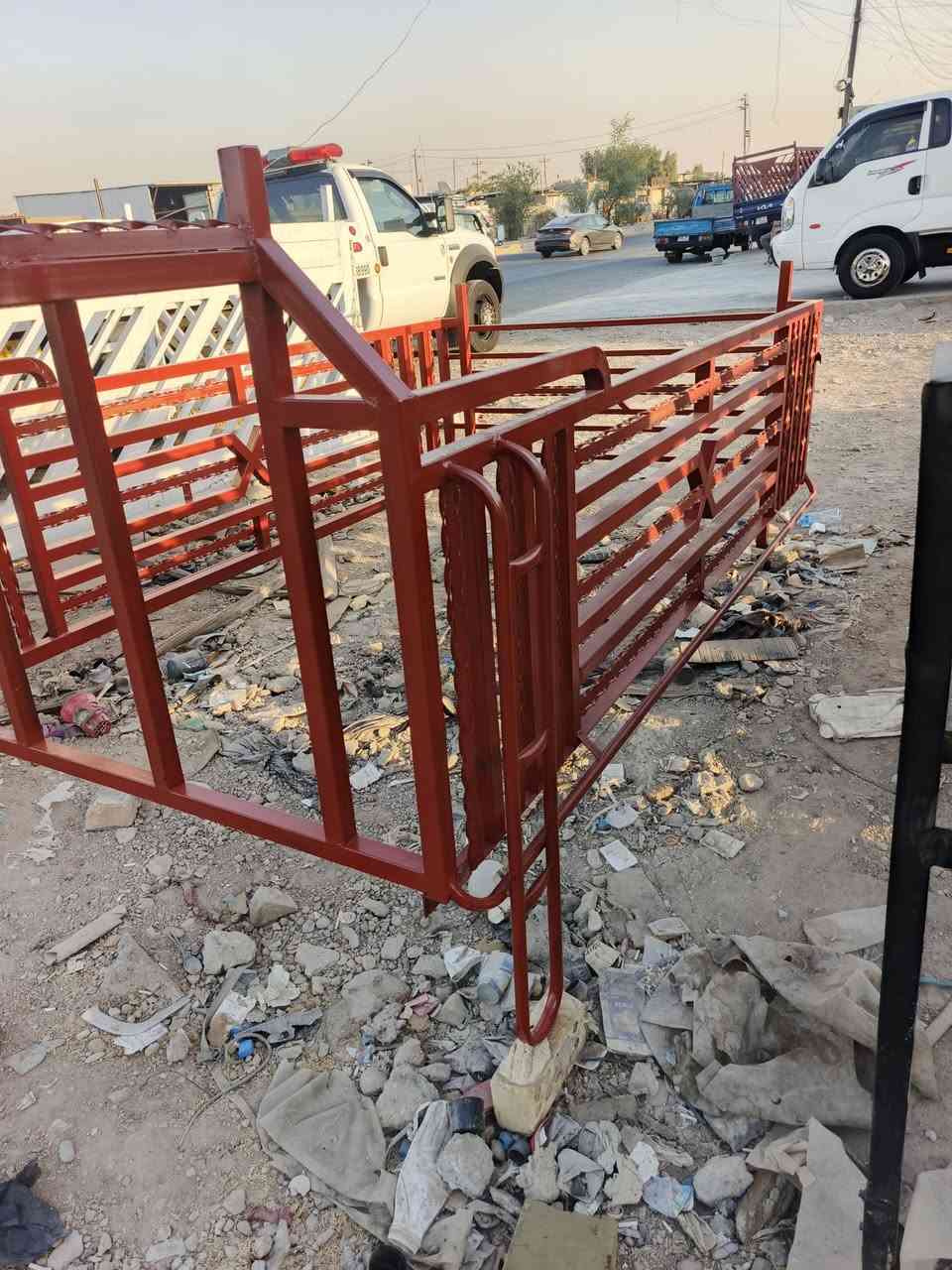 السلام عليكم❗❗❗ للبيع 
محجرات كيه نثيه عموشة وفحل ويوجد لدينا غلافات بدي مكان بغداد حي نصر
***********
