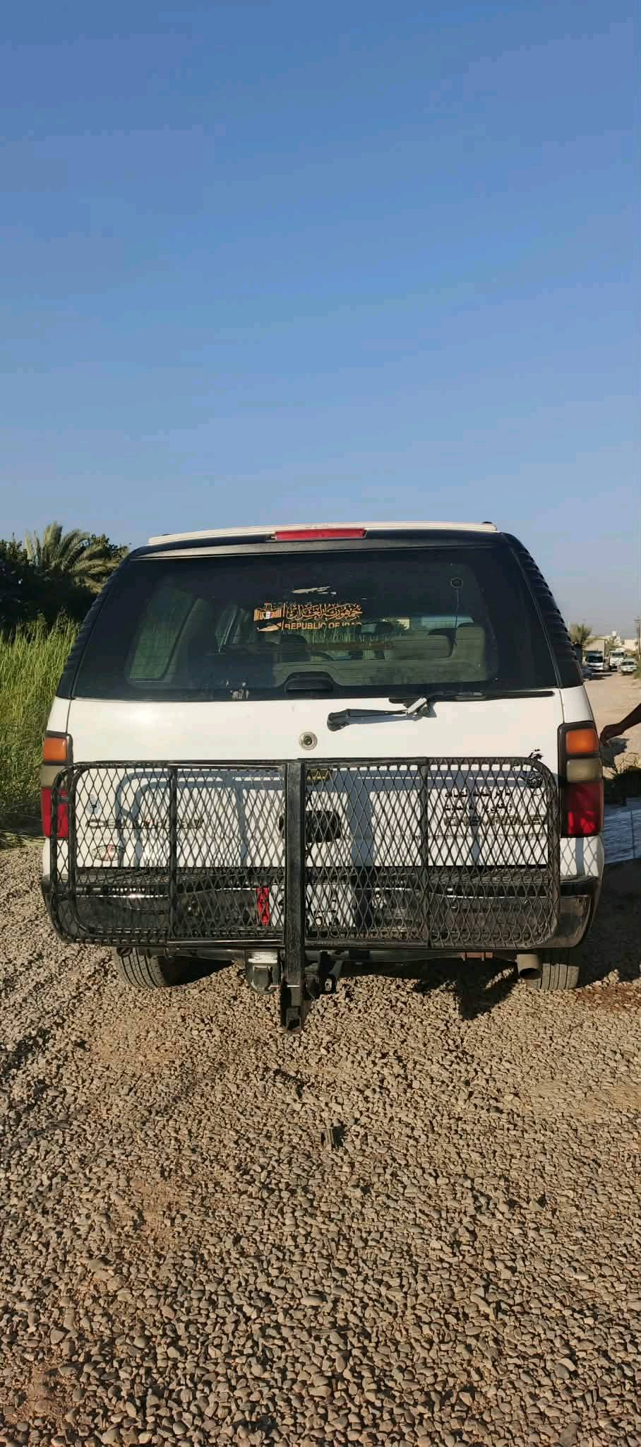 جمسي فحل 8برغي اصل بيض 
سعر 125ورقه 
مكان ديالى 
تفاصيل وتساب