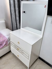 غراض للبيع شلع كلهن وهاي جربايه عدد 3 ويه بل صوره يعني 3جرابي ام نفر و...