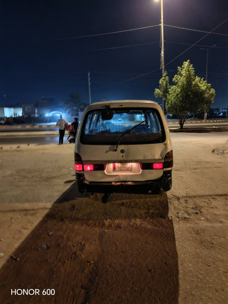 بريجو ١٩٩٧ مصفر بابل
سعر ٤٠ وبيه مجال عنون النجف 
***********

