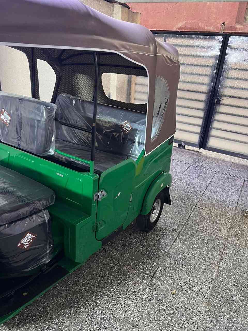 السلام عليكم تكتك للبيع مكفوله رقم بغداد موديل 22 تحويل مباشر  اتصال ***********
