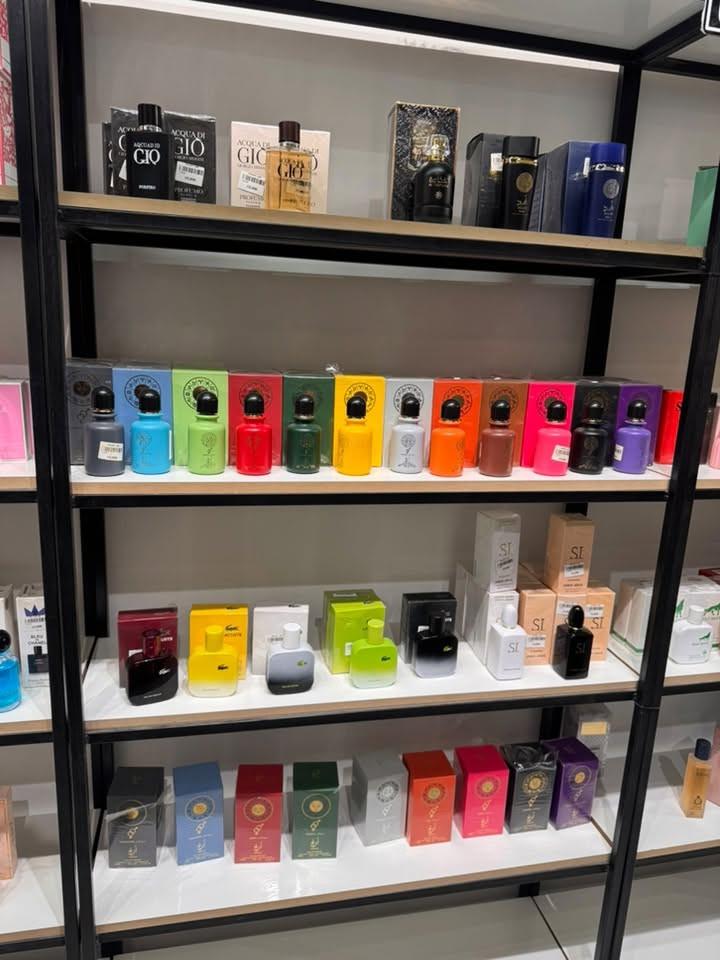 عطور إماراتية • ١٥٠ قطعة • تصفية محل