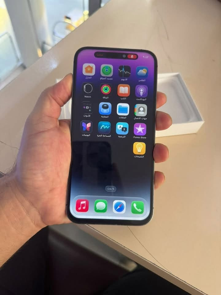 14 برو ماكس ذاكره 256 بطاريه 100 مبدله تفصيخ
ومبدل شاشه نوعيه وسط تشغل فيس ايدي. شاشه وسط مو تفصيخ 
اكون علثقه كلشي بيه شغال برغي مابي نقص 
ومبدل ضهري ليزر كله شغال وطبيعي خالي من اي عيوب 
560 الف من الاخير 
***********
عربي شرق اوسط

