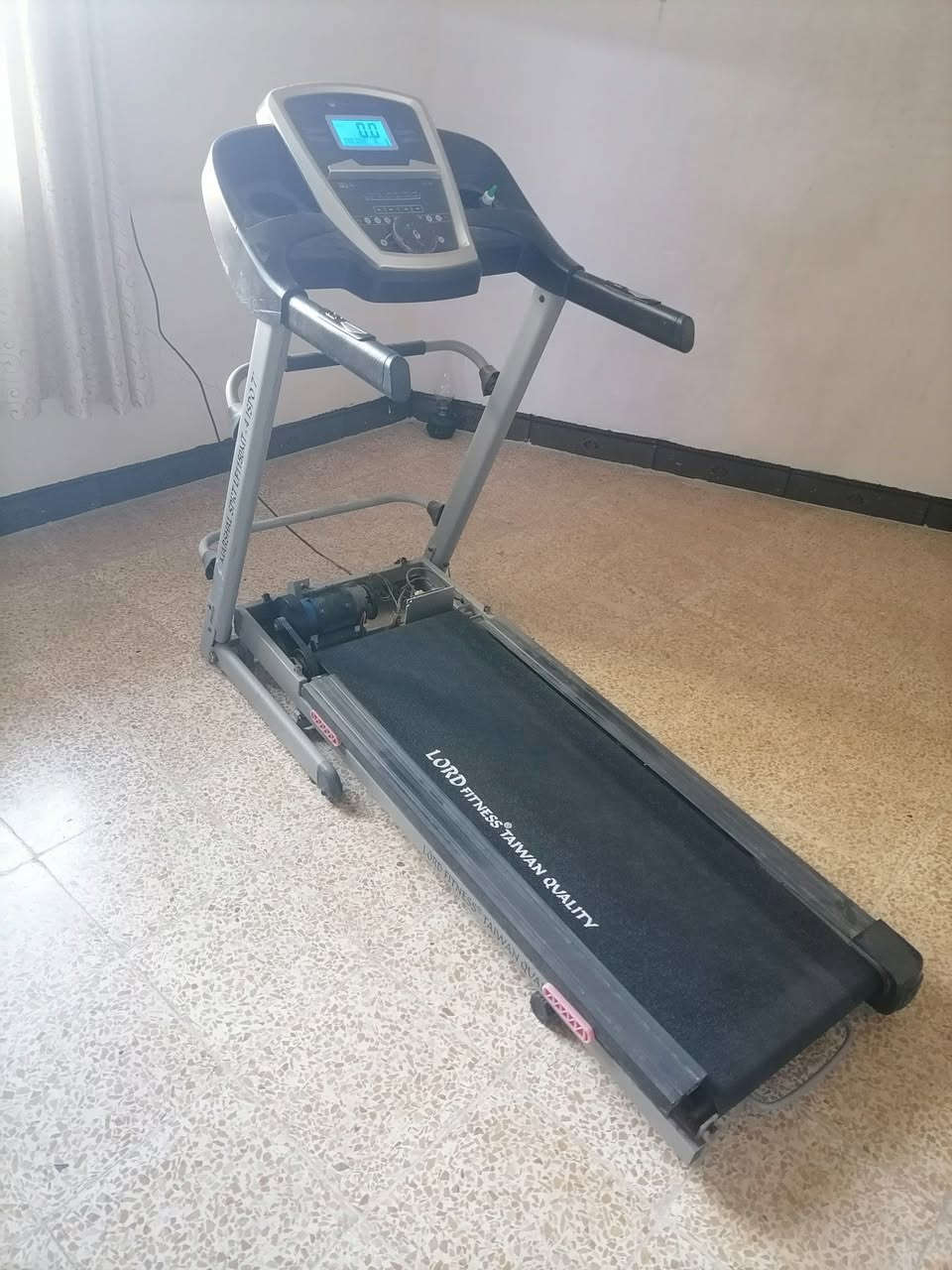 جهاز جري شغال كامل بس بي نقص كفر.امامي
موصل الايمن ***********
