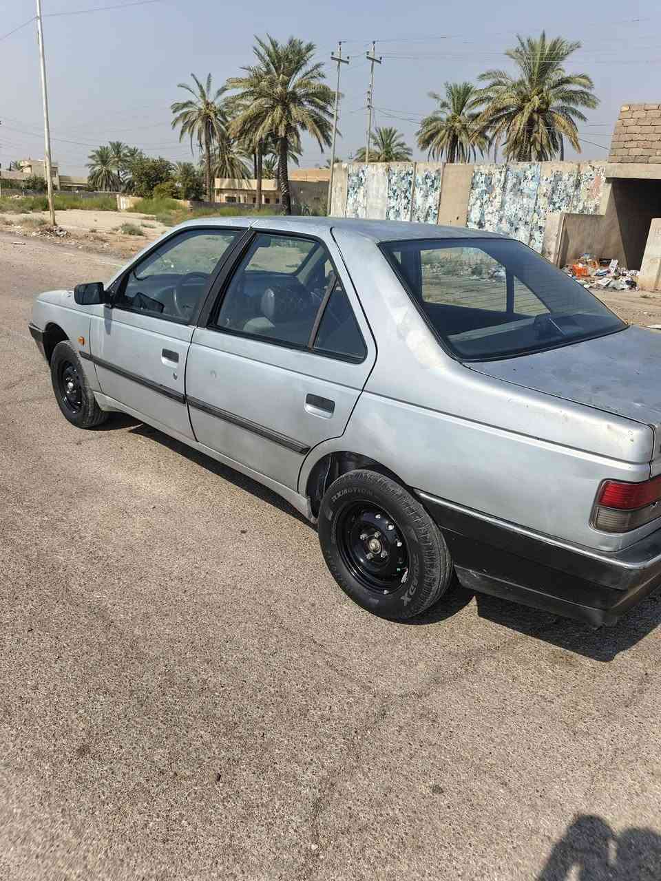 بيجو روى موديل ٢٠٠٩ رقم بغداد هزه جديده سنويه جديده أرقام جدد بأسمي تحويل مباشر كير مكينه صدر تخم تايرات تبريد سياره بلاديه على وضع الشركه بدون صبغ بيه جراد قليل السعر ٢٧ وبيه مجال المكان بلد ***********
