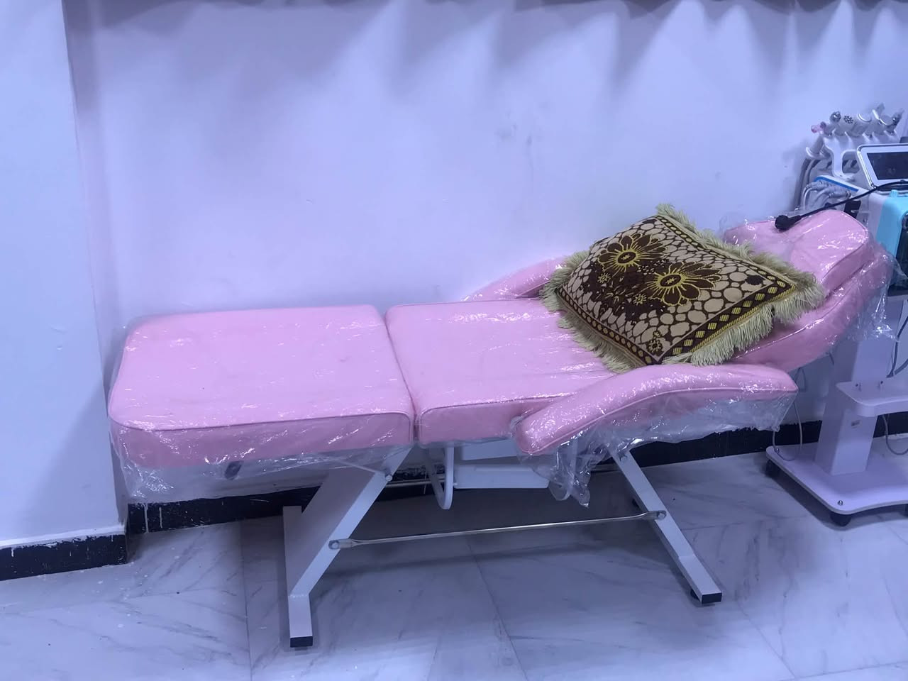 سلام عليكم ذني الغراض ل بيع
ل تواصل رقم الهاتف ***********

