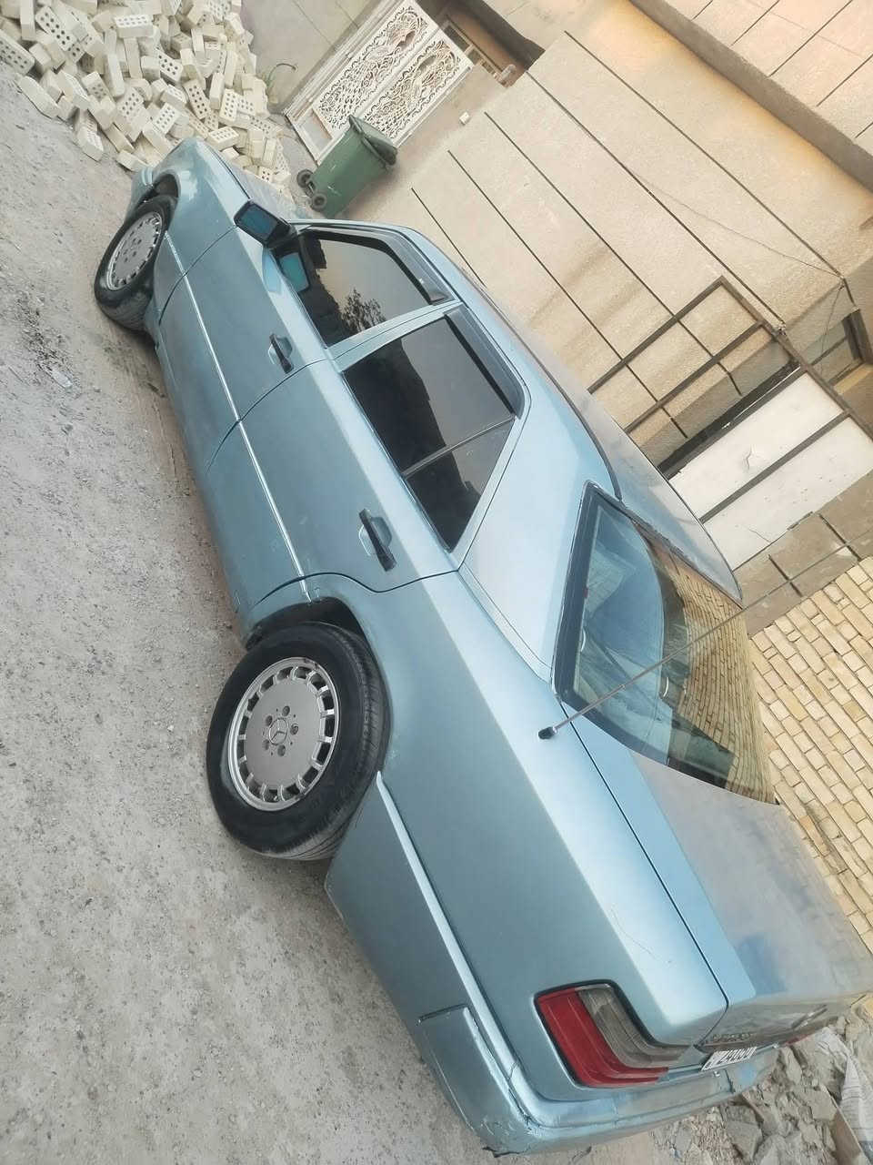 السلام عليكم  مارسدس دب موديل 88
محور مكينه وكير بطه 3000 سياره كير ومحرك بجيس حداديه 80 بلميه كلش حلوه ونضيفه  قواعد دبلات بلاد لاتصليح ولاملعوب بيهن داخلها حلو وجديد بطاين وكشنات ودشبول تبريد عوزه مروحة وغاز سنويه لل 31 تحويل مباشر سياره جاهزه وترايها وين متريد للبيع او مراوس حسب القناعه مكاني بغداد الزعفرانيه *********** السعر 40 وبيها مجال
