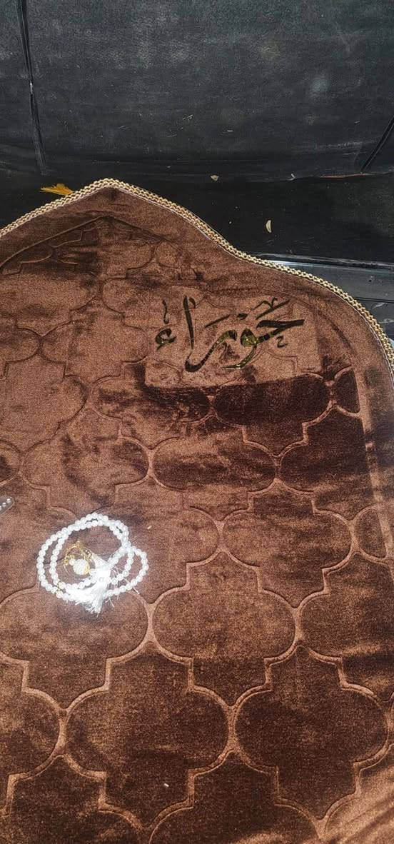 للبيع سجاده قران سبحه الكترونيه السعر ٣٥ الشراي يتصل *********** النجف الاشرف النجف, العراق
