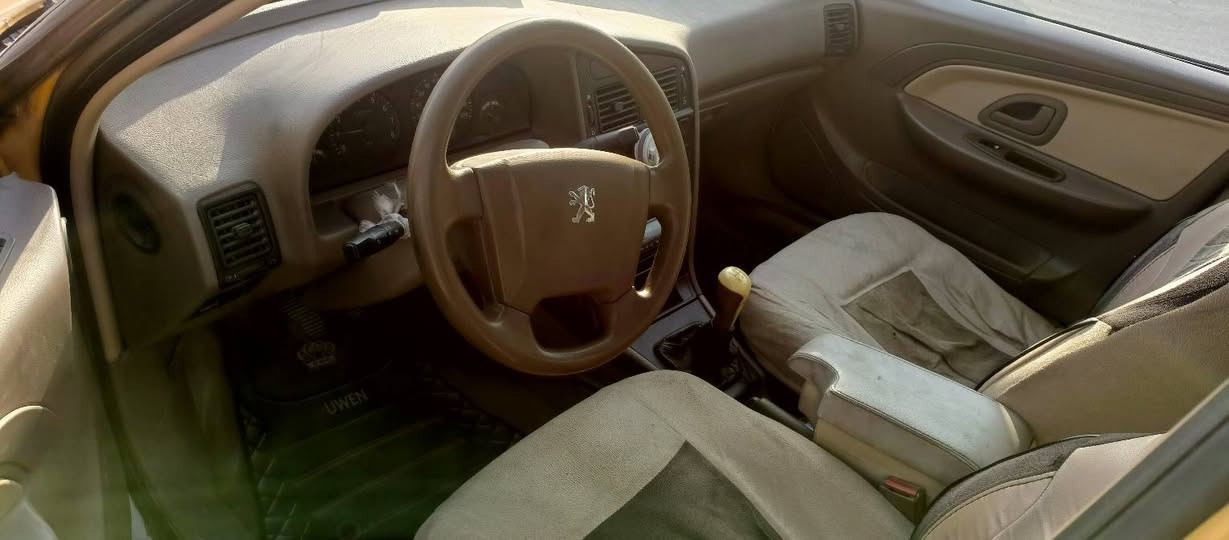 السلام عليكم بيجو لميس 405 بيهة جاملغ وبنيد كير مكينه تبريد صدر تخم تاير جديد دوسات مسمكرة جديد عوزهن صبغ عارضهة 30 وبيه مجال بسيط حق الجية عنواني بغداد جكوك ***********

نص مكتوب في الصور:
- تعديل النص