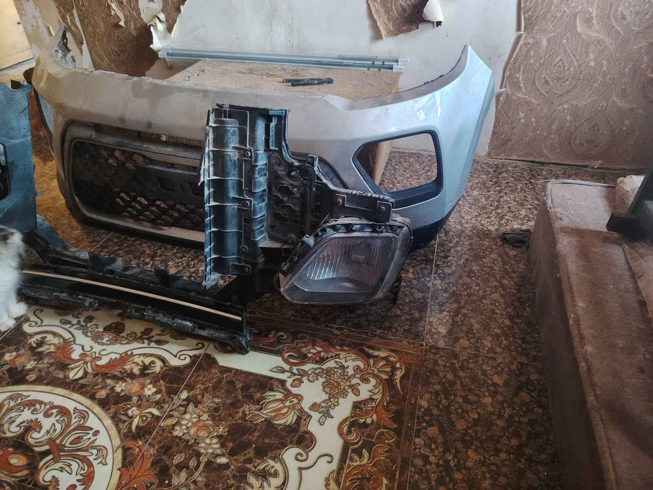 دعامية كاملة • مازدات • كشافات