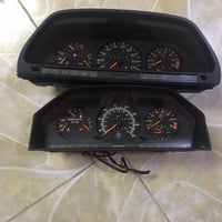 للبيع ساعات Mercedes benz W126/300SE W124/320E جدد وارد  عنوان بغداد  ...