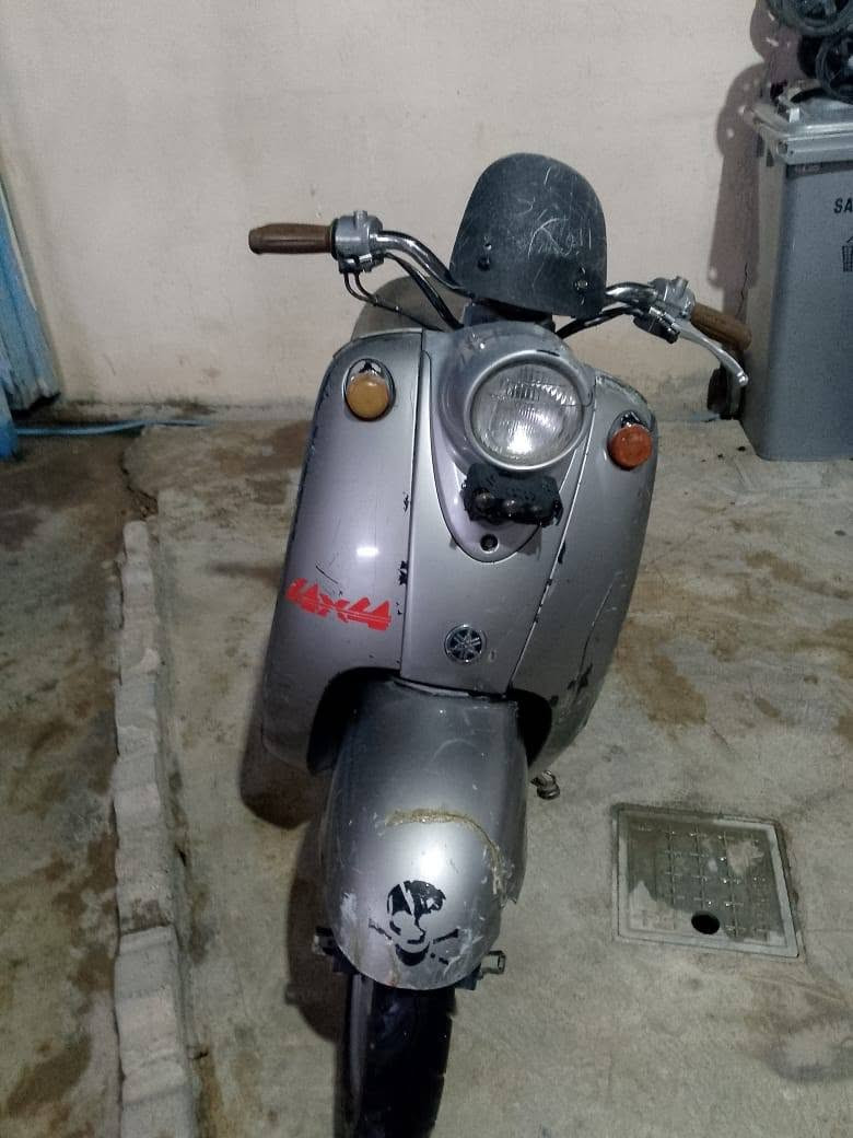 دراجه عبد الحليم للبيع السعر 250 وبيها مجال قليل دراجه نضيفه كهربائيات شغاله العنوان الحويجه الرقم ***********
