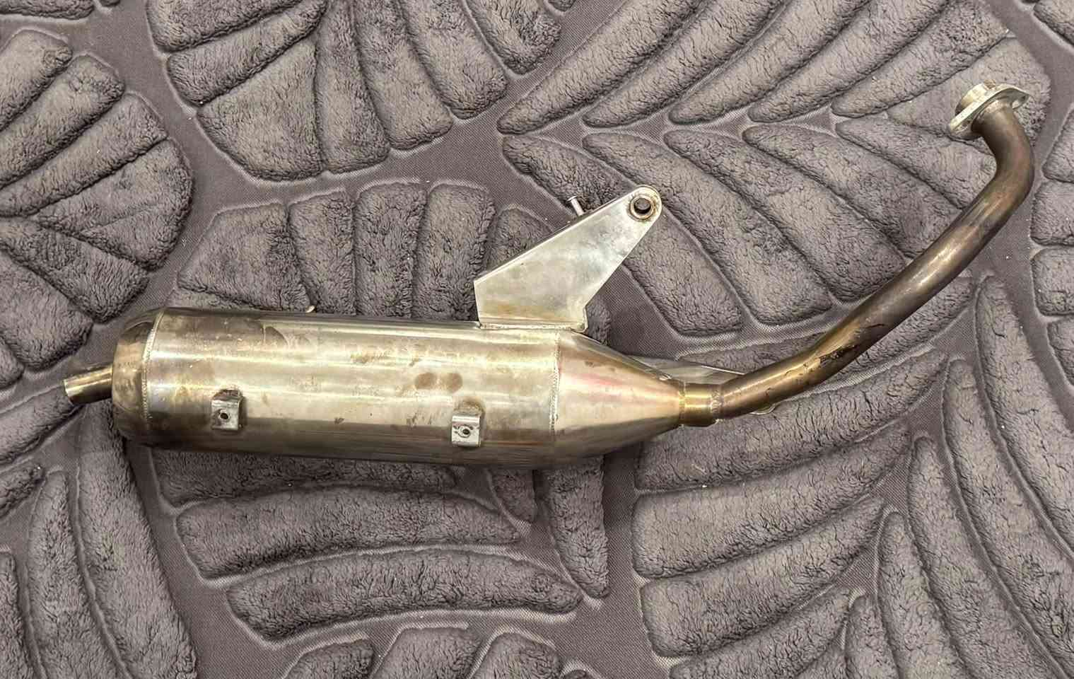 سلام عليكم نواعم ماكس للبيع
1-دبل خلفي رياضي اصلي شركة DOUBLER  ب30الف 
2-كفر اربعه ولف بس مصبوغ صبغ بلاستك بي ليطه مكسوره ما مئثره ع نصبته مابي صفاح هوه والمازده السمائيه ب30 
3-صالنصه ستيل  ب35 
4-يدات بريك سمائي RGS اصليات ب15
5-عضمات سمائي ب7
6-سبايدر ب10
7-قبق شاصيRGS سمائي ب5
8-تعلاكه سوده ب5
9-دواسات سمائي ب5
10-قبق عنبار TWPO ب5
11-قبق فلاوين WFسمائي ب15
مكاني كربلاء ماعدي توصيل للتواصل ع رقم *********** للعلم الغراض سعرهن قفل مابيهن مجال
