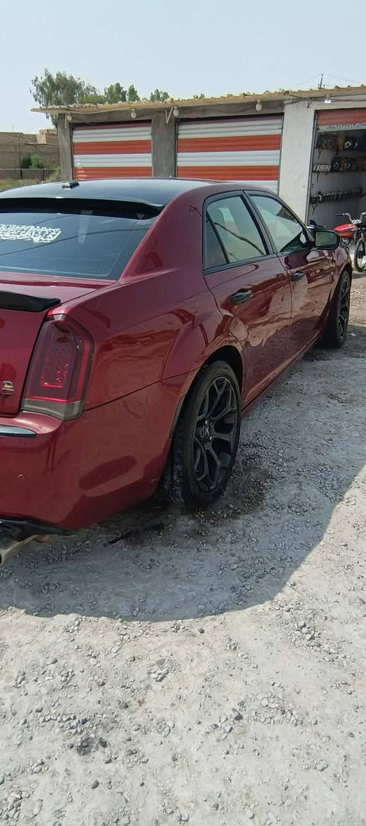 وباما 13SRT أصل 5700
فول مواصفات ماعدا لفتحه 
عليه تحديث كامل مال 2020 بنيد جاملغ تبديل و قطعتين صبغ تكم شواصي مكفول
كزوز رياضي 
ويل 20 
تبريد ثلج سنويا ل30
مكان ناصريه
‏‪***********‬‏
سعر 125
