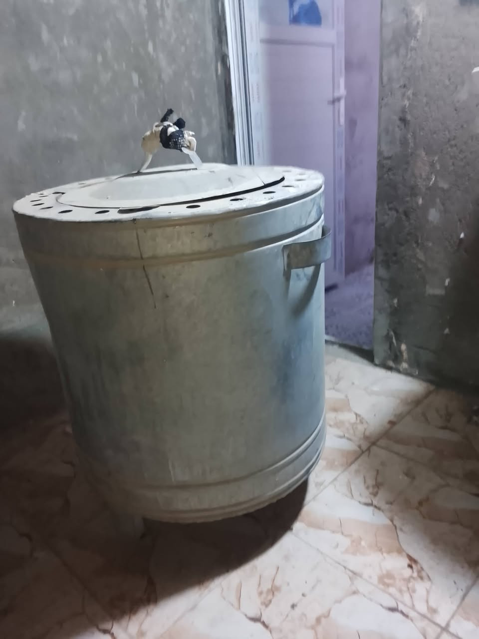 تنور للبيع كوت حي الحكيم
