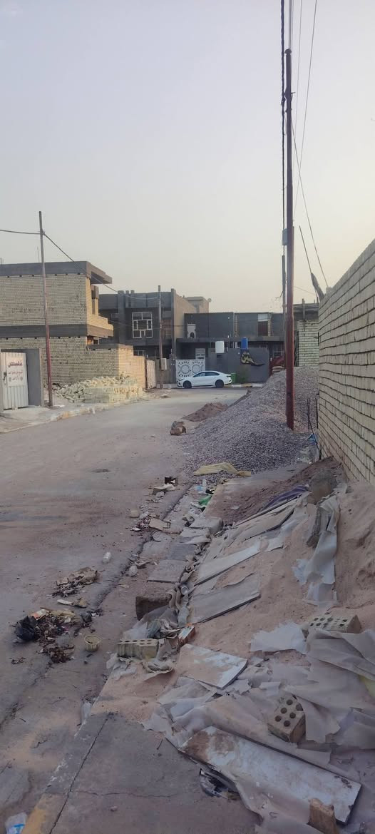 السلام عليكم مكلف بالنشر  للبيع قطعه 100متر طابو صرف حي العسكري خلف مدرسه تاج الدين رقم القطعه 2001  اتصل  ***********  ﷼ ***********
