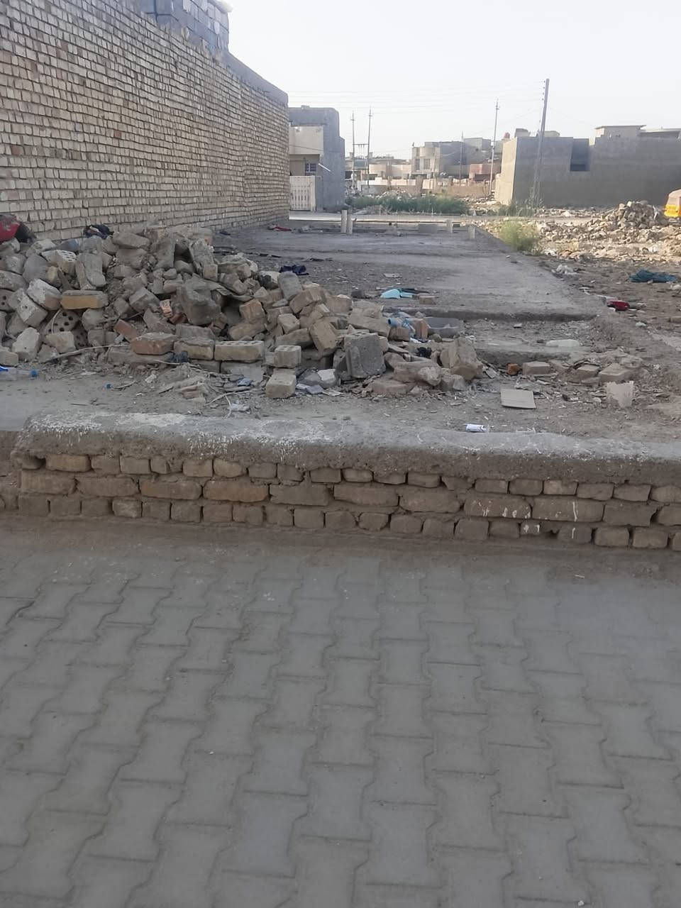 ١٠٠م • واجهة ٥م • حي طارق القديم