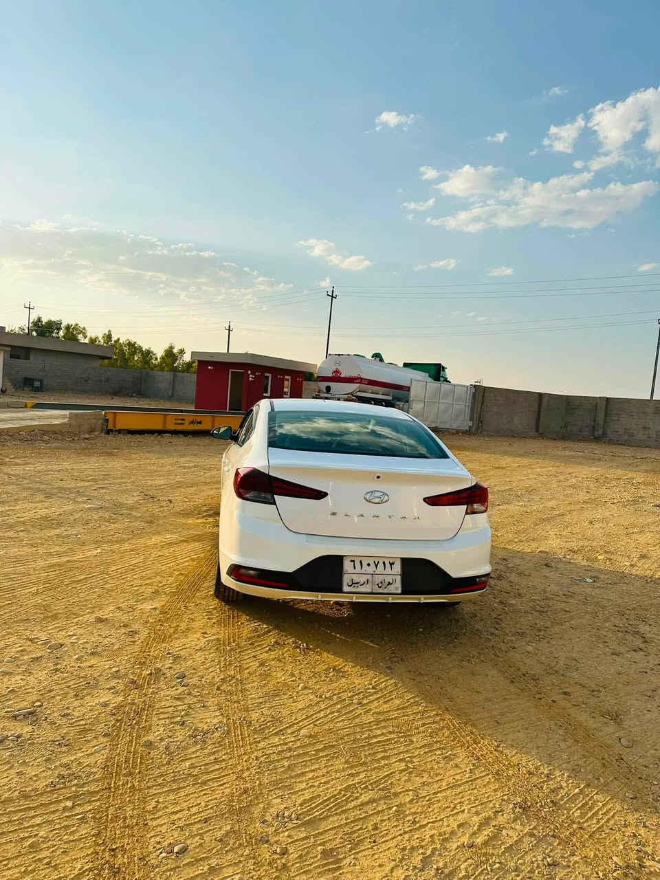 النترا 2019 رقم اربيل شرط التحويل بيها قطعة تبديل وقطعتين صبغ وبيها ملاحضات بارد بدون دوواخل ارباكات كلها سليمه المكينة معمره رايمن جديد كير شرط طخم تواير جديد سيارة ما ناقصها ربع دينار السعر 125 وبيها مجال 

*********** 
***********
