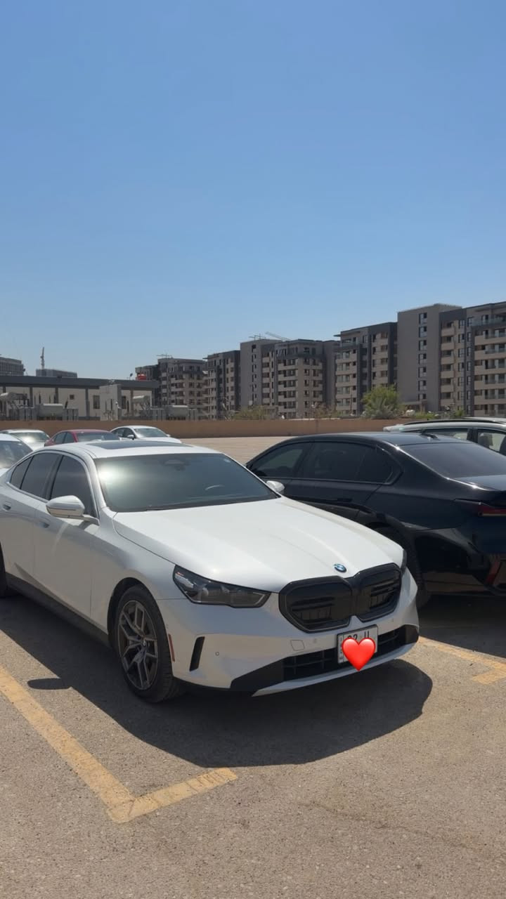 السلام عليكم
bmw 530i 2026 ابيض
لكجري لاين فول مواصفات
داتا شو 
سماعات هارمن كاردن 
باج تظليل بعدله 10 اشهر 
ماشي 34mi
كلين شرط حتى دعاميات 
بدون ضرر بدون صبغ بدون بارد 

للتواصل 
***********
او على الخاص

