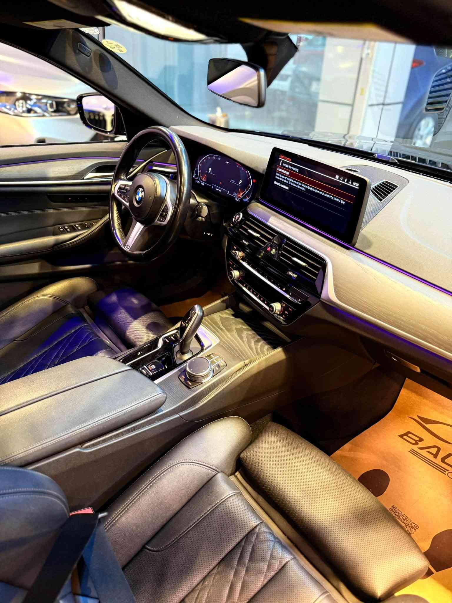 Bmw 530i 2023
M pakeche  black بلادي 
وارد امريكي بدون سبوخ 
ماشي ٦٠ الف ميل
اربيل - معرض بةلين 
***********
سعر  350 $
