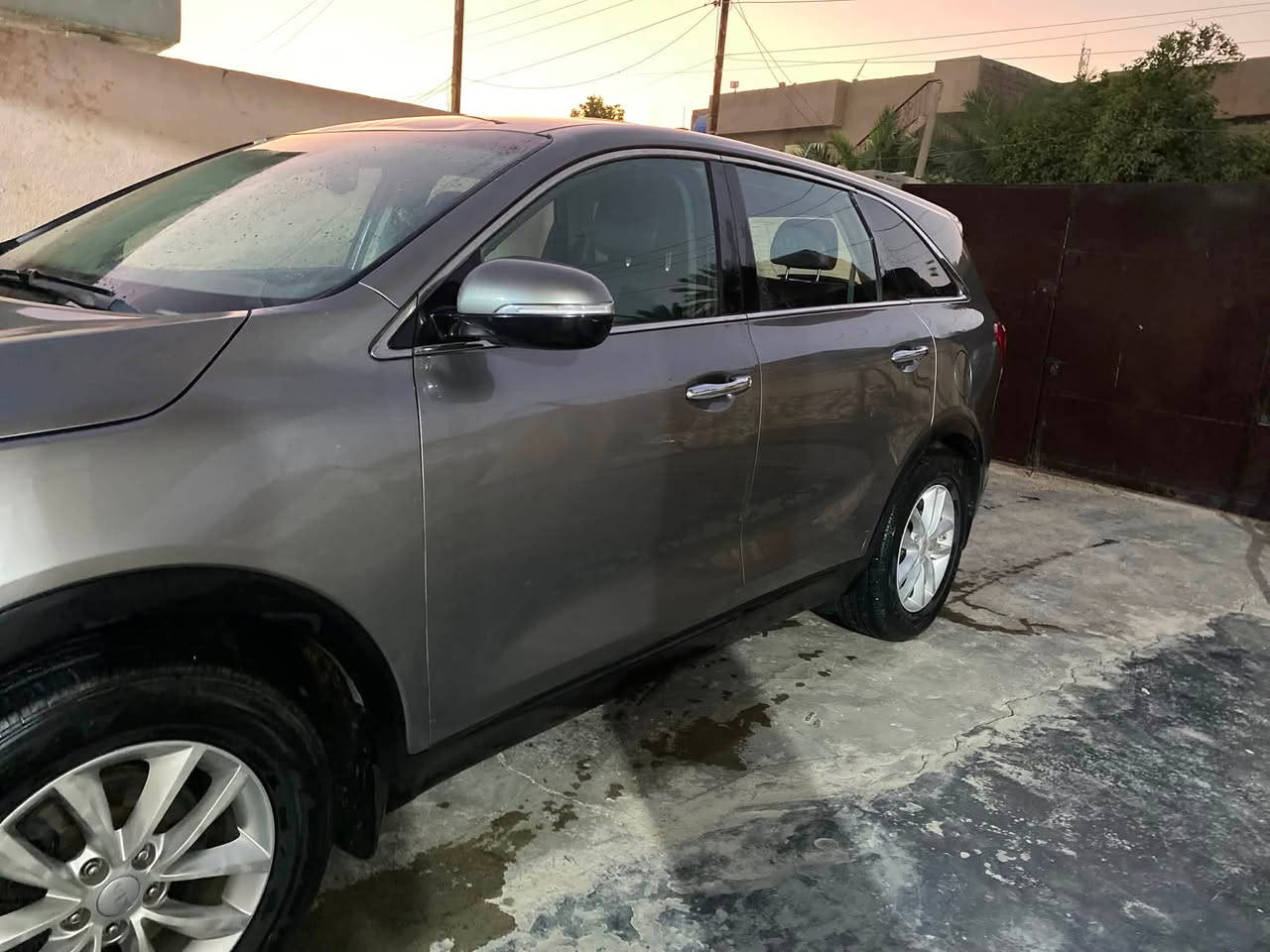 KIA SORNTO
المحرك  2.4  
أمريكي 
ماشيه 109 ميل 
بيه تلث قطع 
للاستفسار  اتصل 
***********
