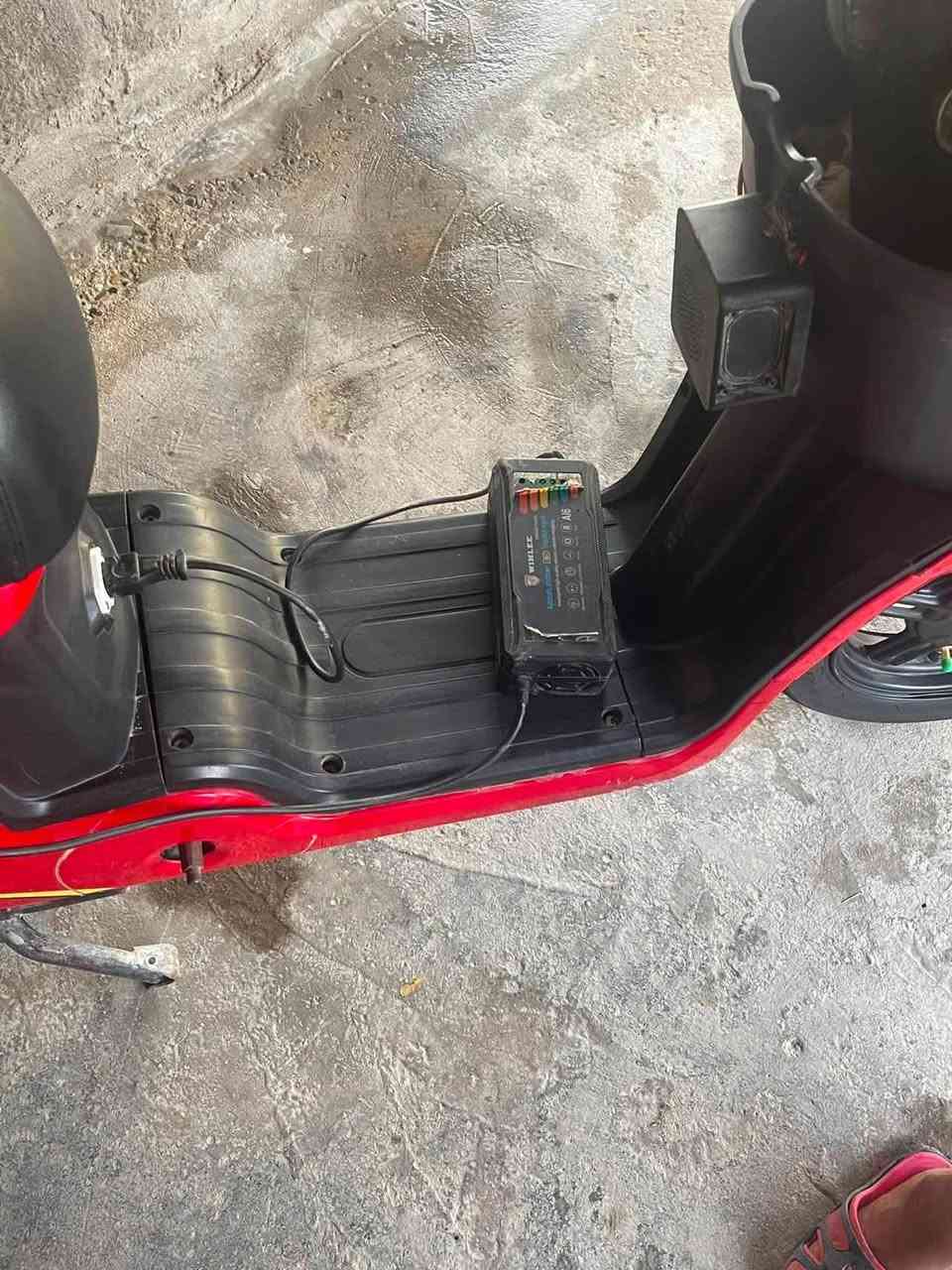بفهسلام عليكم درجه R9 البيع بطاريات جديد فول موصفات زنون كشر خير من الله تبل شاير درجه نضيفه العنوان بغداد اليوسفيه القصر لاوسط *********** السعر خاص
