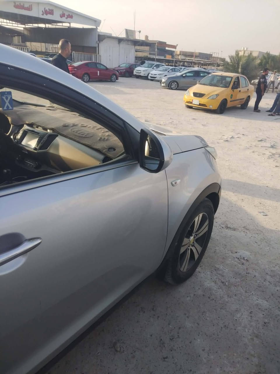 سبورتج 2015 خليجي 
بيها صبغ قطعه وحده باب خلفي 
والباقي مكفول كشر كير محرك 
سونار مرفق بالصور 
سياره جاهزه ما ناقصها شي
شاشه 
ويل كب
تحكم ستيرن
جنطه كهربائيه
جامات أوتو

سعر 140 وبيها مجال 
***********
