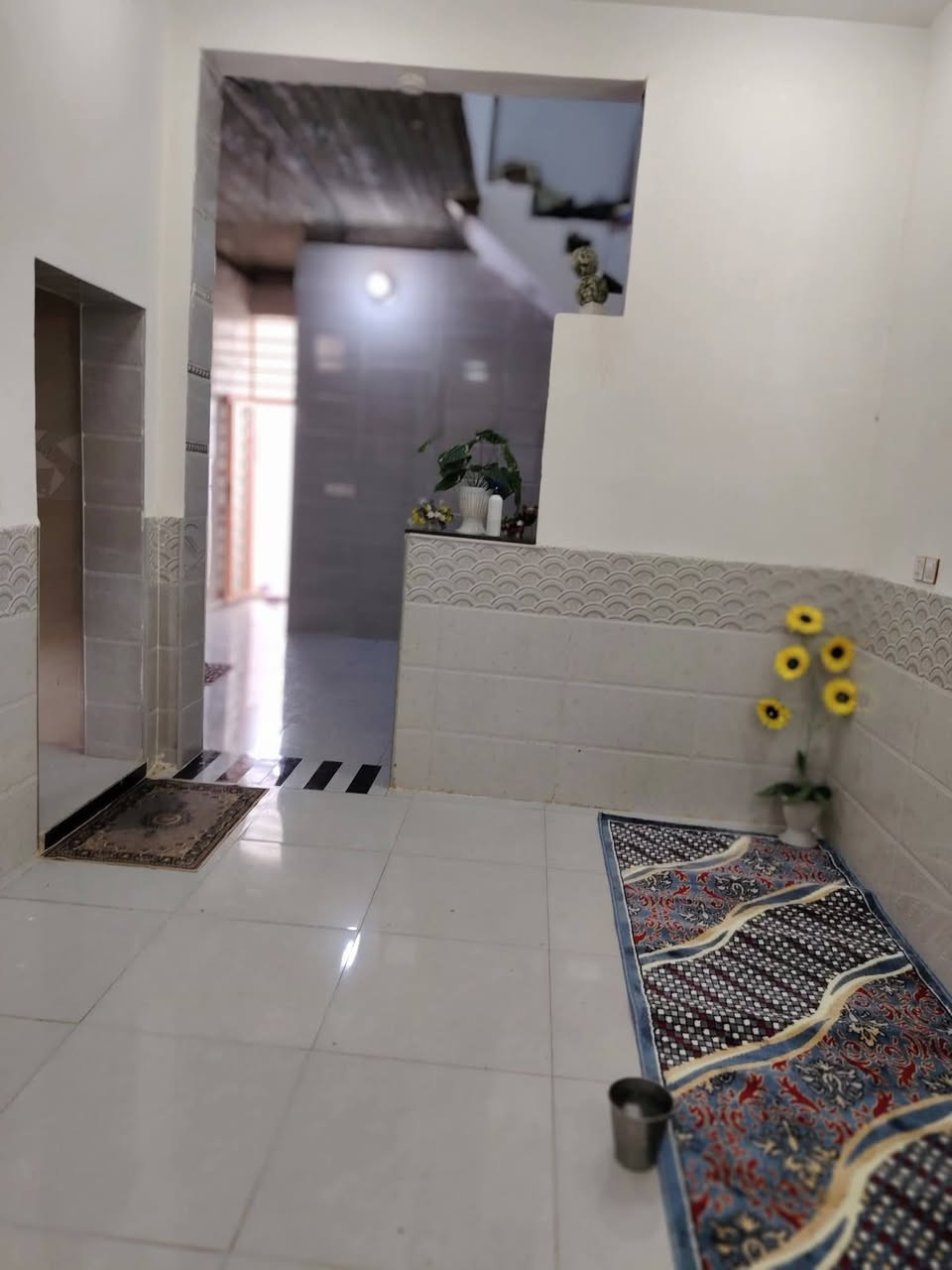 بل نجف  بيت البيع مساحه 110متر  البيت على  ساحه    مجمع بيتي ثاني مقابل مجمع سلطان سعر البيت 55ابيه مجال اتصال        على رقم  *********** *********** واتساب
