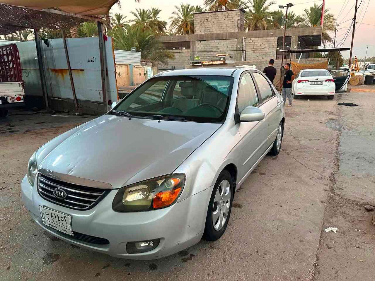 السلام عليكم ورحمة الله سبكترا ٢٠٠٩جديدة مكفولة من الصبغ فقط تبديل قطعتين اصلية بسبب الجرد (البنيد والجاملغ الأيمن 
كير والمحرك بلادي تبريد حداديه كلها جاهزه وبدون اي نقص ماشيه ١٦٧حفظكم الله 
للاستفسار الأتصال ***********
القمارة بدون جرد
