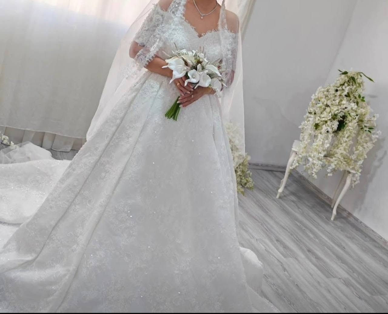 فساتين سهرة • نظيفة ومرتبة • توصيل لجميع المحافظات