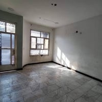 الدورة شارع ٦٠ • معزول بالكامل • وسطحين