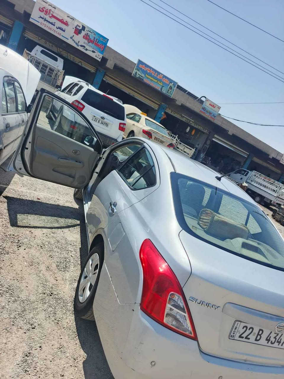 نيسان صني ٢٠١٥ بدون صبغ بيها مكانين تلاته تعديل سيارة جاهز تحويل غرامة بشرط هزا سنوي كل شيئ جديد كير ماكينة تبريد  كلها مكفولة 
سعر ٨٣ وبيها مجال رقم *********** أربيل, العراق
