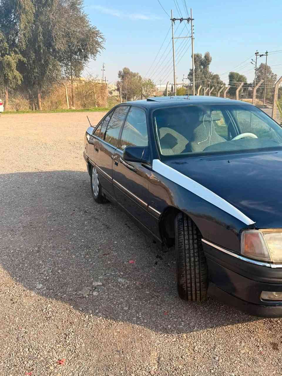 للبيع اوميكا موديل 1992 مشروع وطني سنويه جديده رقم انگليزي دفتر بانزين بيها حجم 20 بلادي كير محرك صدر تايرات كله بالشرط السياره كلش حلوه او نضيفه السياره ما بيه اي نقص  خير من الله مكان السياره كركوك السعر 32 الرقم *********** كركوك, العراق
