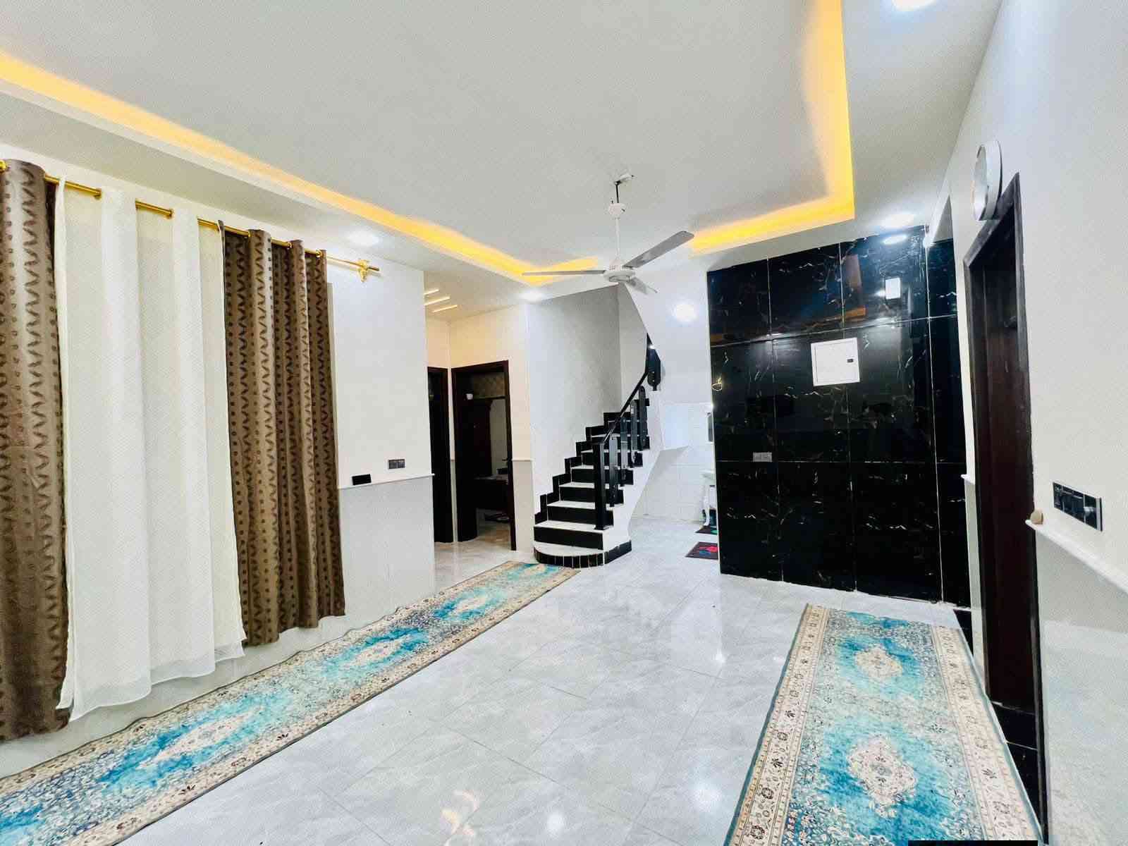 ٢٠٠م • طابقين • طابو زرعي