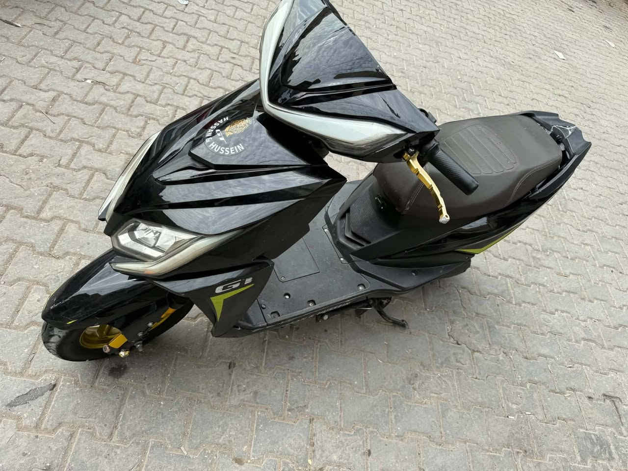 سلام عليكم دراجه شحن بعدها جديده سعر 750 بيها مجال ***********
