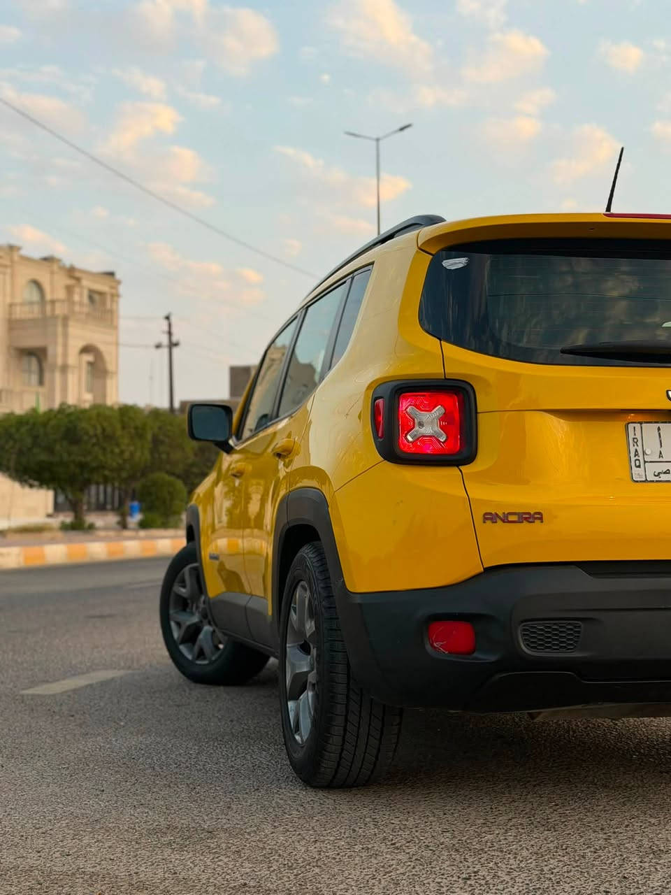 Jeep Renegade 2016 🇺🇸
جيب رينيگيد 2016 — بيع سريع 🔥

🔥 محرك 2.4 المرغوب
 وارد أمريكي
✅ بدون حادث (كفالة حتى الدعاميات) 
✅ بدون غرق
✨ حدادية جديدة ومشدودة هسه
🔹 ماشية 100 ألف 
🔹 السيارة نظيفة ومرتبة جداً

💰 السعر: 105 ورقة — بيع سريع
📍 العمارة – ميسان

📞 ***********
