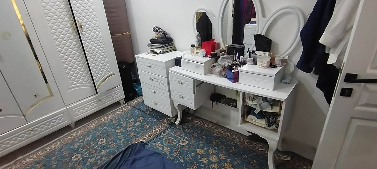 طقم نوم كامل • للبيع • قابل تفاوض