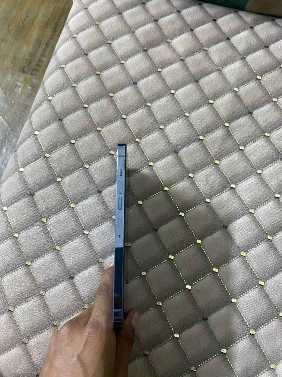 سلام عليكم تلفون ايفون برو ماكس ٢٥٦ بطارية ٨٠ب٥٥٠ ‏بيها مجال ***********￼
