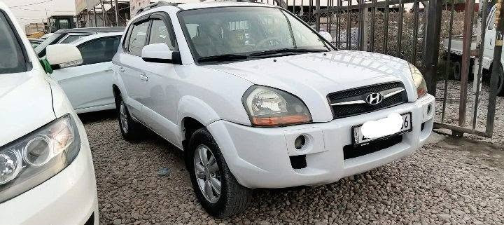 توسان ٢٠٠٩ • وارد امريكا • محرك ٢٠٠٠