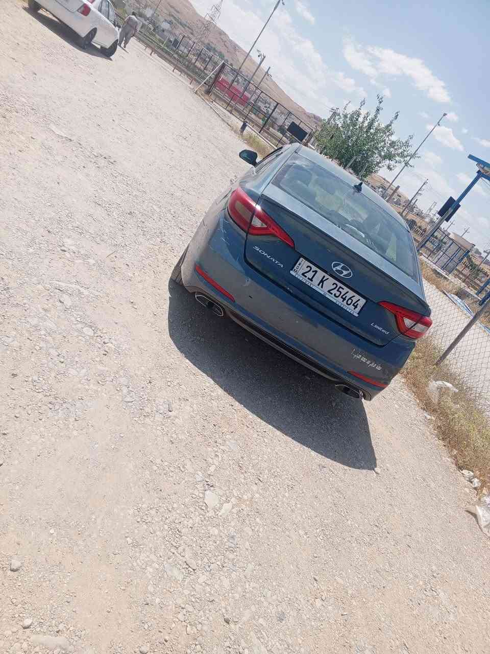 سلام عليكم سونتا مديل17 فول موصفات فتحه كشناات كهربائي 3انضمه قياده مكينه جيدي اي مكينه مامفتوحه سياره جاهزه كير مكينه حداديه خير من الله سستم سمعات سستم زنون بجم كبس تبريد خير من الله بصمتين  سياره ما ناقصها شي رقمها سليمانيه بسمي تريد تحويل تريد وكاله بيها قطعتين جاملغ وبنيد القماره بيها معجون سياره وارد امريكي سعر 105 وبيها مجال لشراي *********** عنواني بغداد
