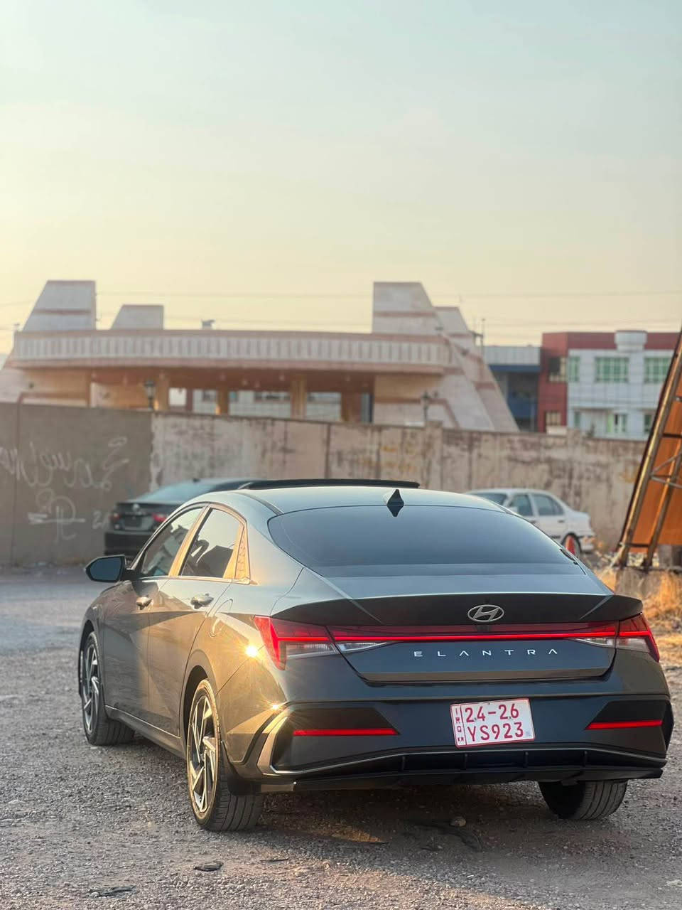 سلام عليكم ورحمة الله وبركاته 
HYUNDAI ELANTRA 2024 NLINE
كلين تايتل دعامية للدعامية بدون صبغ 
بدون ايرباك 
بدون دواخل و شاصي 
سيارة ماشية 30 الف 
سيارة كاتي 
جاهز بدون مصرف 
سيارة موصفات كندايه صور حادث موجود على نشر
فول فول 
بصمة 
بريك بصمة 
ابواب بصمة 
تشغيل من بعيد 
شاشة كبير 
داتاشو 
پانوراما 
SPORT
كوشن هيتر 
كوشن كهربائي 
كوشن جلد
تحكم ستيرن كامل 
تبريد لمس 
رادار جانبي 
رادار خلفي 
رادار امامي 
بعد موصفات هويا 
سعر 163$ و بيها مجال 
***********
واتساب موجود أربيل, العراق
