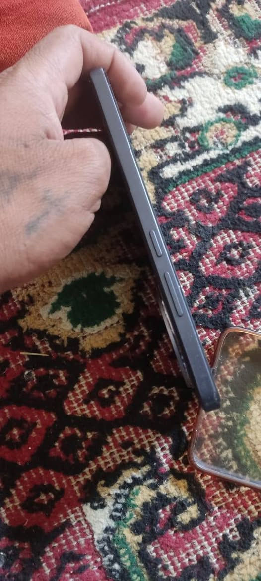 سلام عليكم جهاز ريلمي 13برو جهاز يخبل ونضيف مراوس فقط بايفون 11برو ماكس /12برو ماكس كلشي اهم شي ايفون وجهاز مرتب ولا تجي زيدني مدري شنو راس براس @إشارة رقمي ***********
