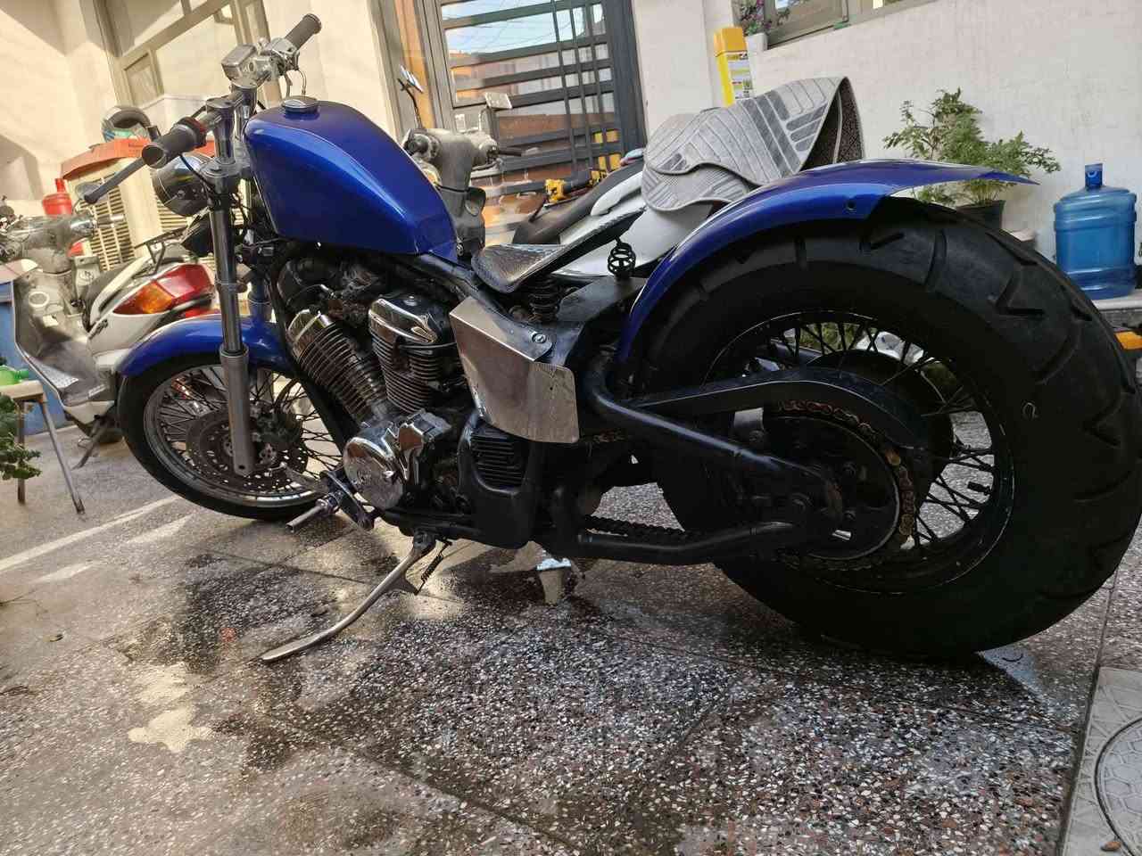 سلام عليكم هارلي ببر 400cc دراجة نضيفة عليهة ادامة كاملة مكينة وكير وكلشي مكفول لايت زنون ويالة نيكل دراجة تعبان عليهة ومرتبهة علة ايدي للبيع مكانهة الشعب السعر ١٫٥٠٠٫٠٠ الف وبيهة مجال رقمي *********** فقط بيع بغداد, العراق
